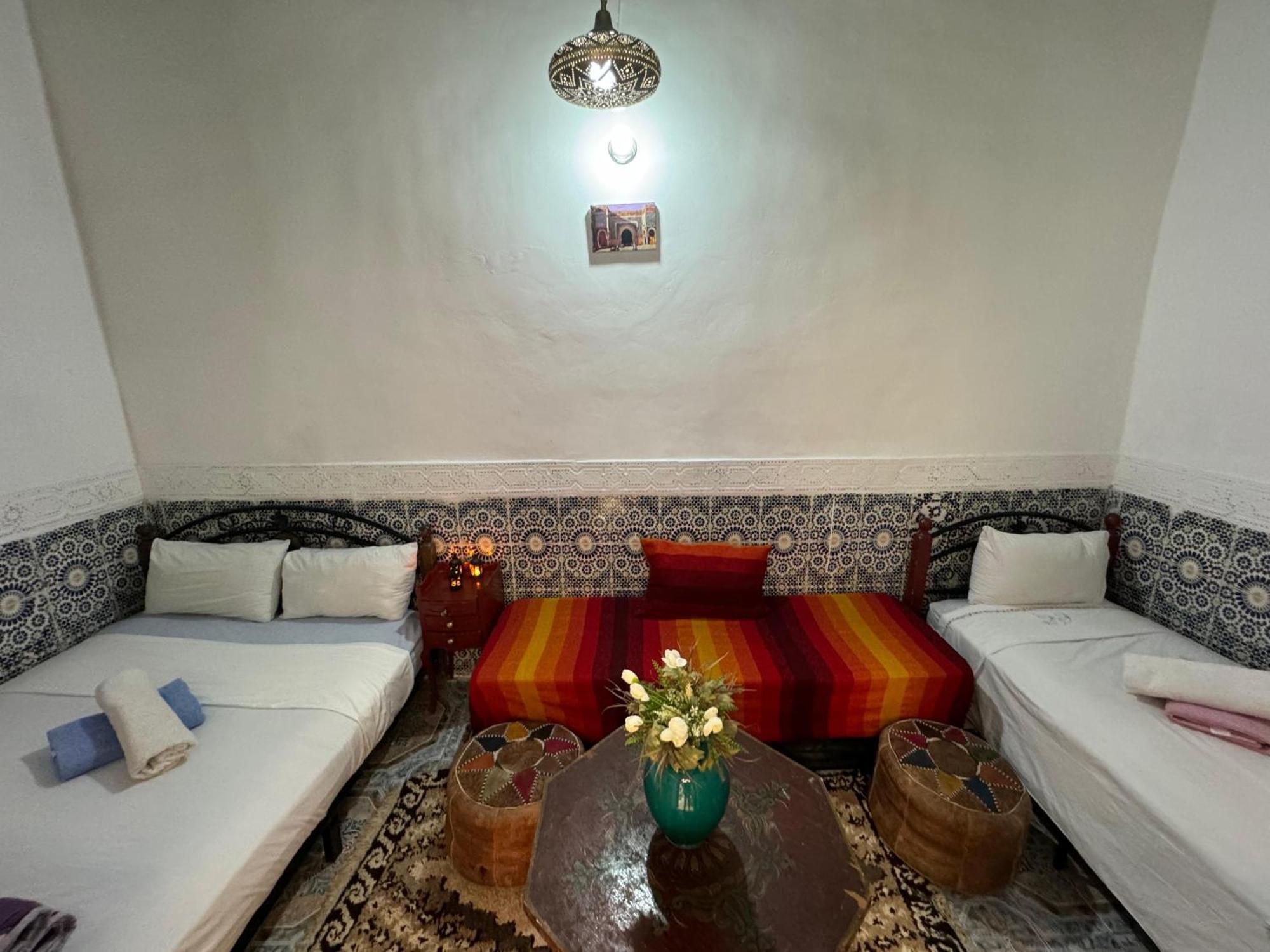 Hotel Dar Enouiina Fez Esterno foto