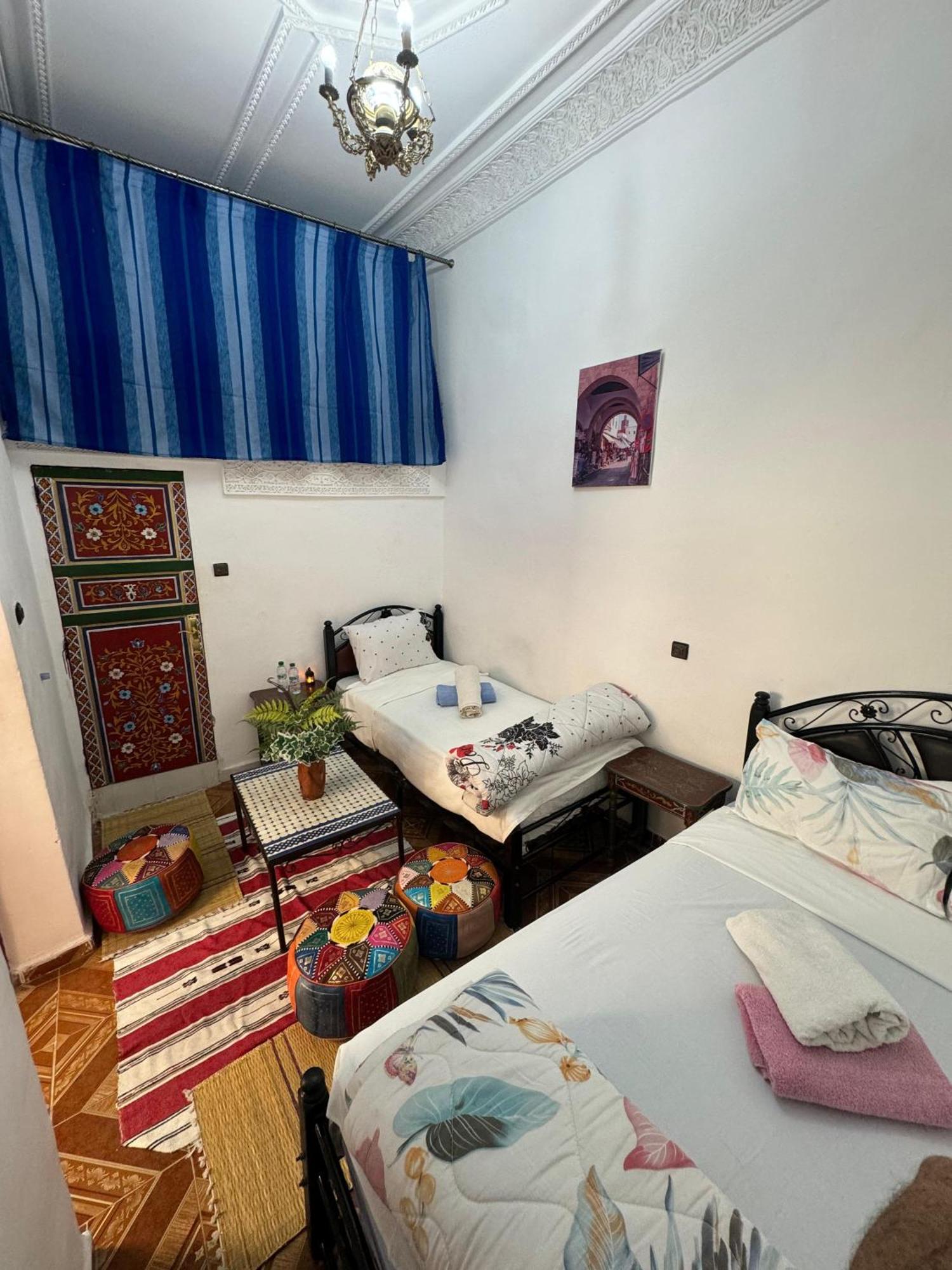 Hotel Dar Enouiina Fez Esterno foto