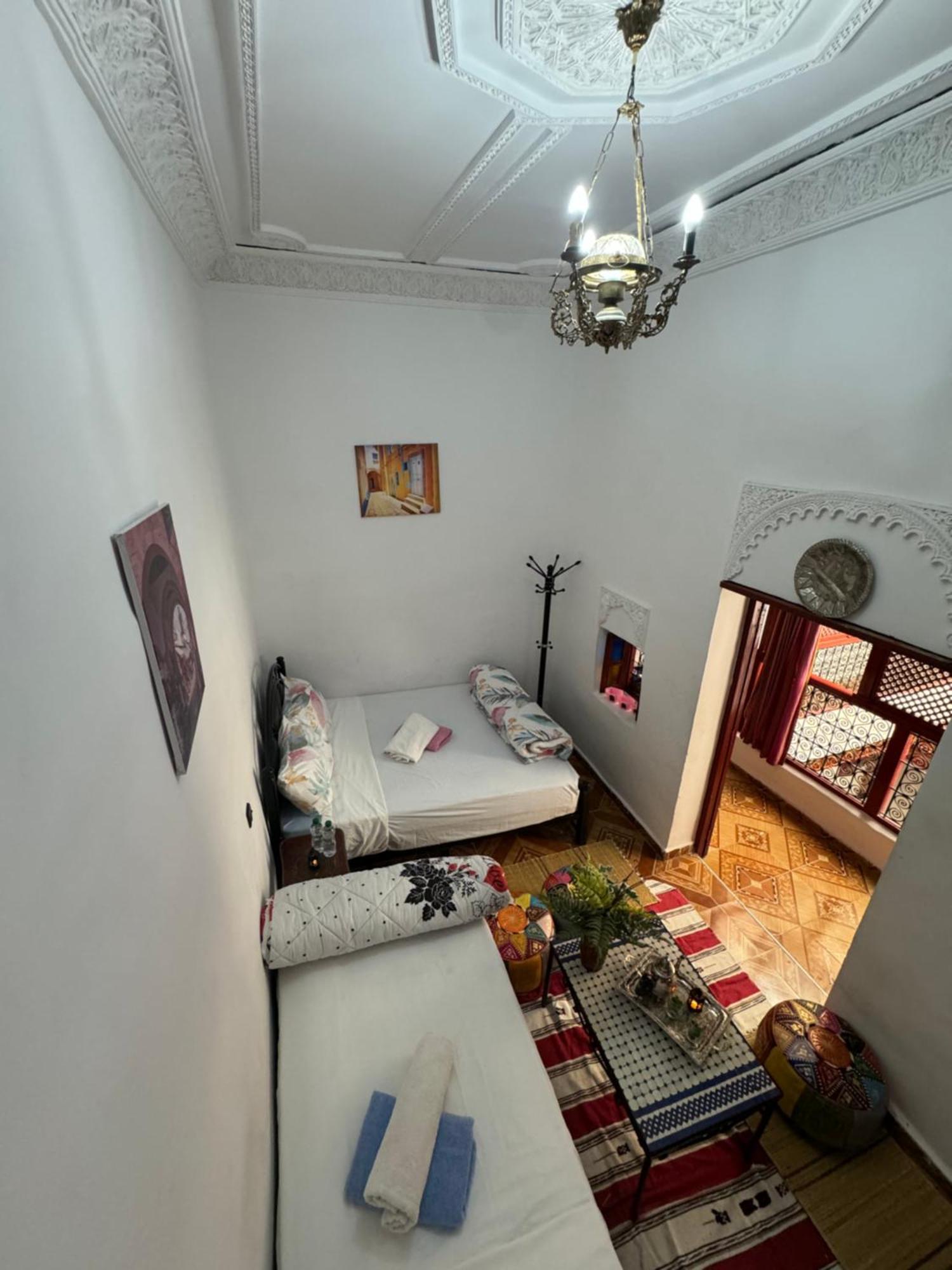 Hotel Dar Enouiina Fez Esterno foto