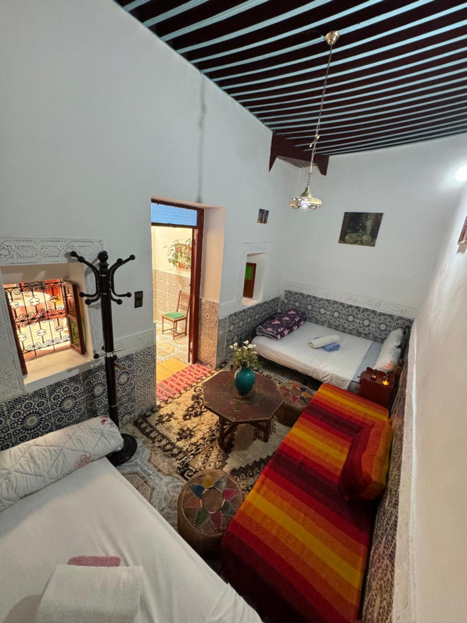 Hotel Dar Enouiina Fez Esterno foto